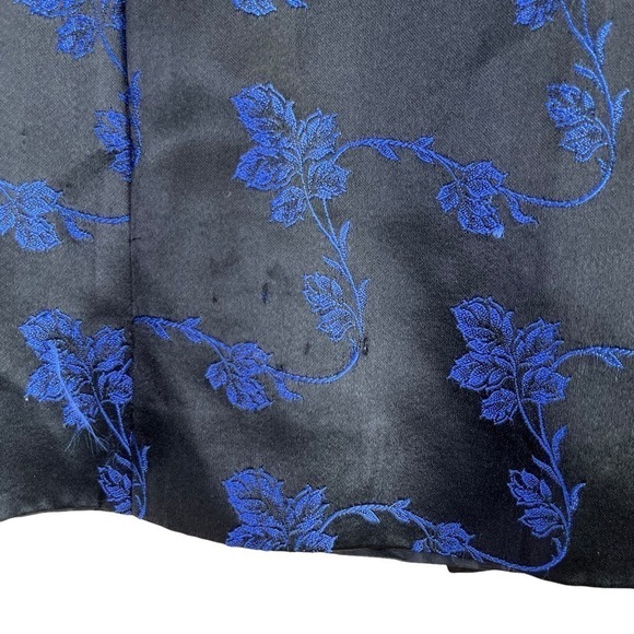 Vintage 80s Floral Jacquard Jacket‎ by Rickie Freeman in Black and Blue, Size 8 - Picture 9 of 11